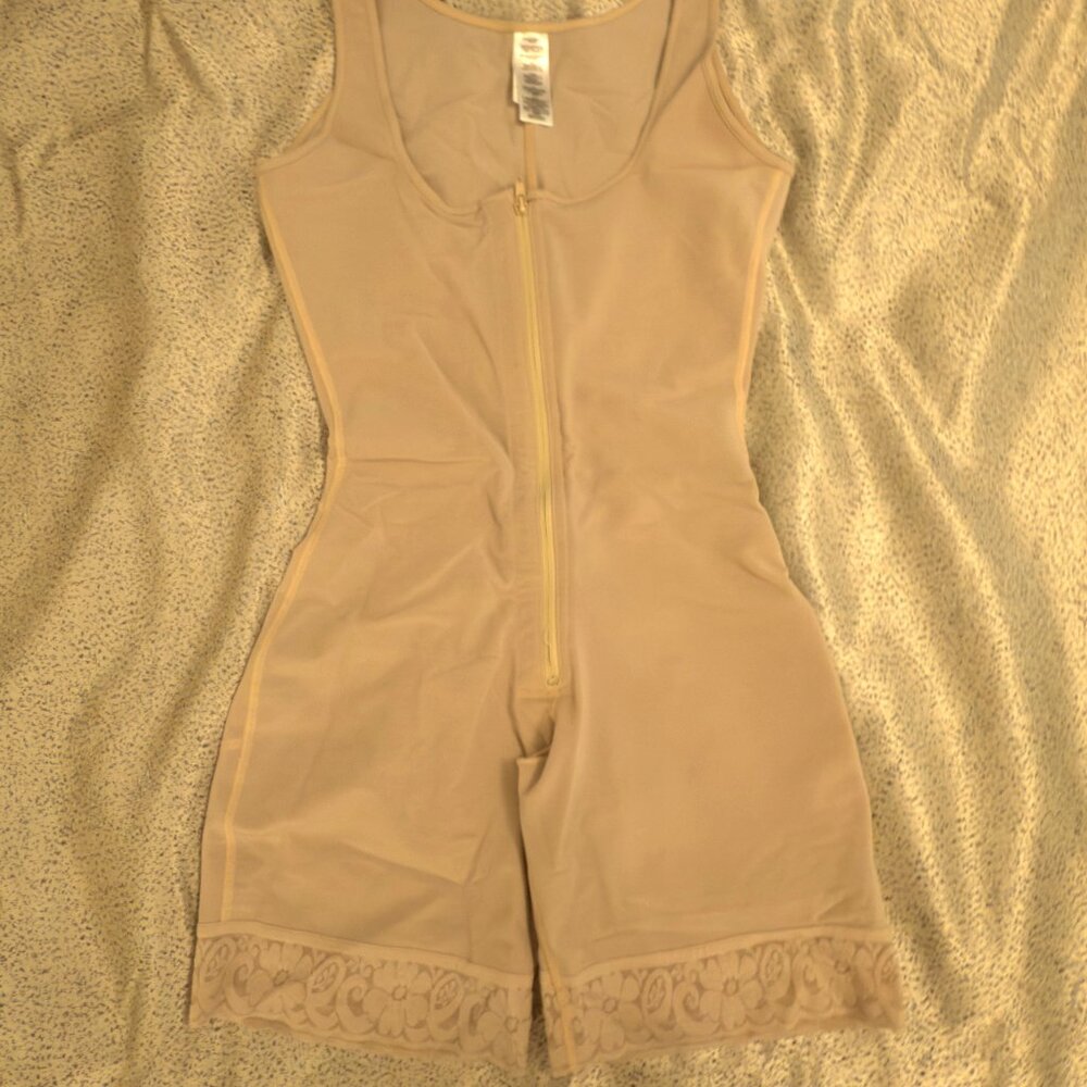 Elegant Beige Shapewear Bodysuit